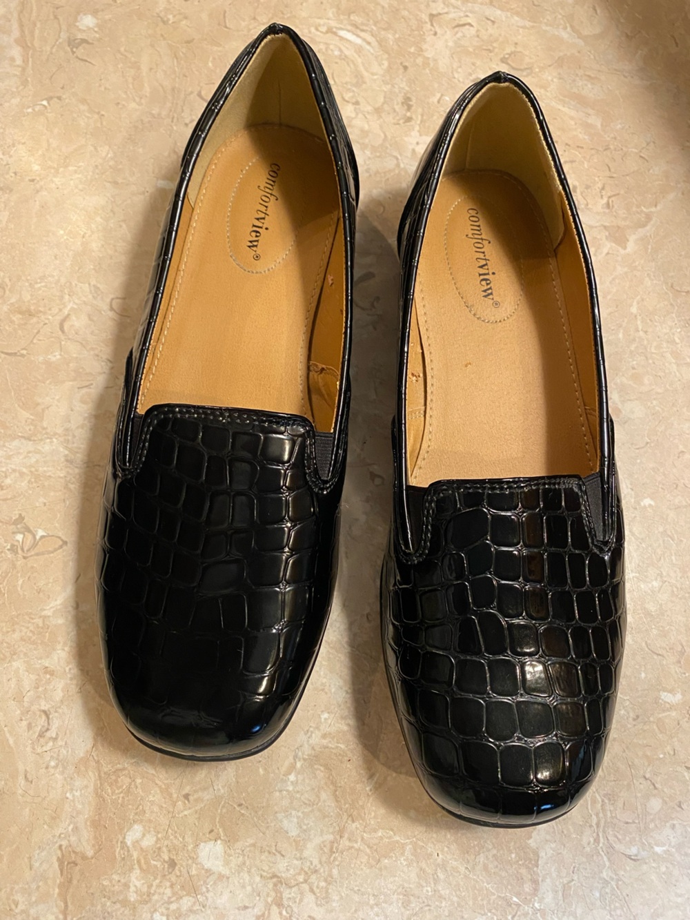 comfortview Black Croc-Embossed Slip-On Loafers